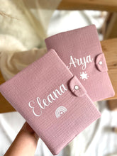 Charger l'image dans la galerie, Protège carnet de santé double gaze