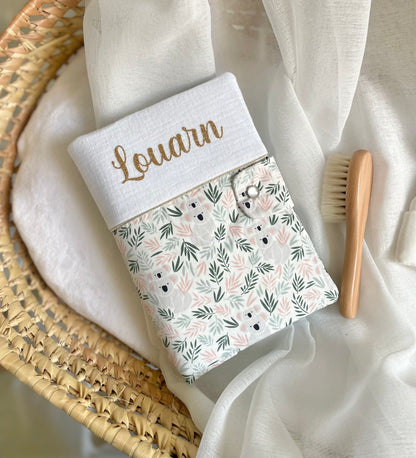 Ensemble Mini Doux – Protège-carnet & Bonnet ourson