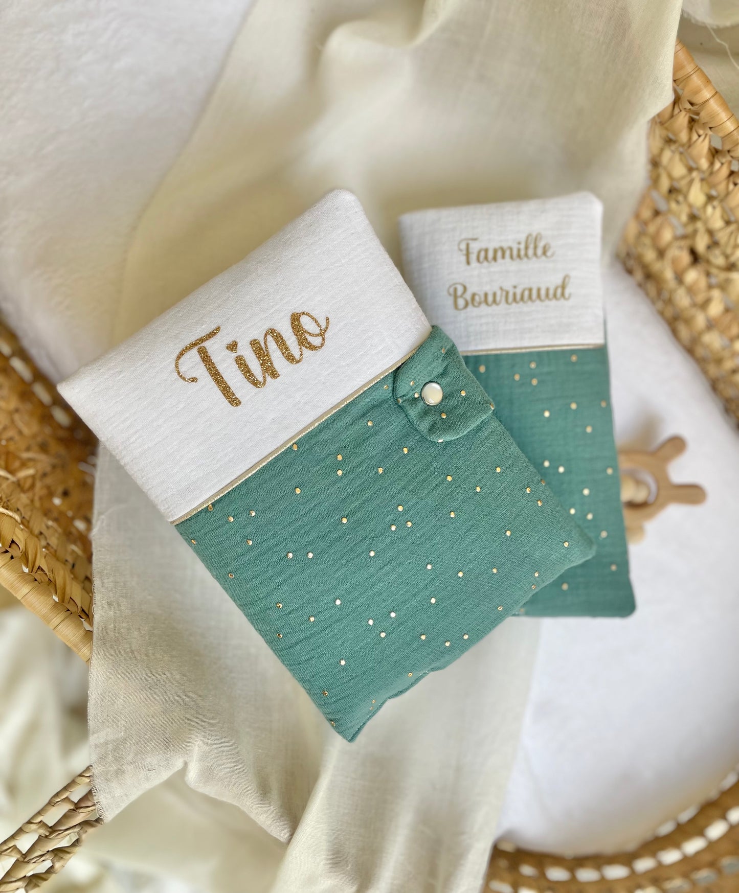 Ensemble Mini Doux – Protège-carnet & Bonnet ourson